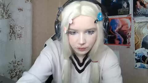 Mila online show from 03/22/26, 05:05