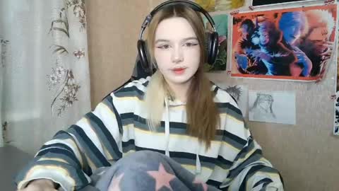 Snapshot of sonwosick chatting on 04/29/26, 03:38 Mila online show from 04/29/26, 03:38