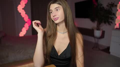 Snapshot of sony_play chatting on 03/02/25, 04:32 Sony online show from 03/02/25, 04:32