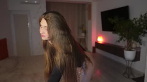 Snapshot of sony_play chatting on 03/09/25, 05:17 Sony online show from 03/09/25, 05:17