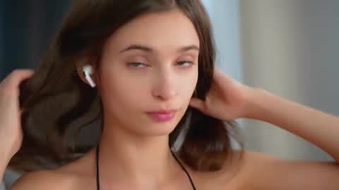 Eva 3 online show from 10/14/25, 08:26