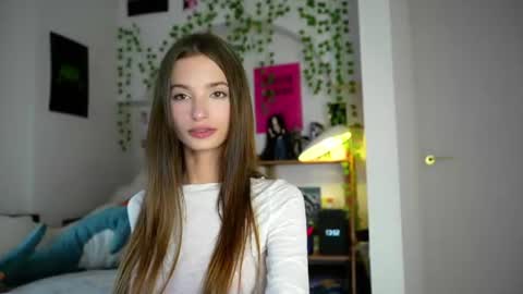 Snapshot of sonyaericsson chatting on 07/09/26, 10:52 Eva 3 online show from 07/09/26, 10:52