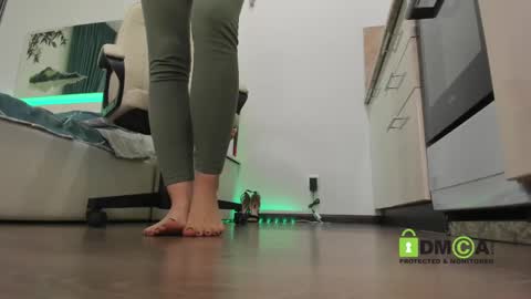 SonyaParadise online show from 01/31/25, 12:17