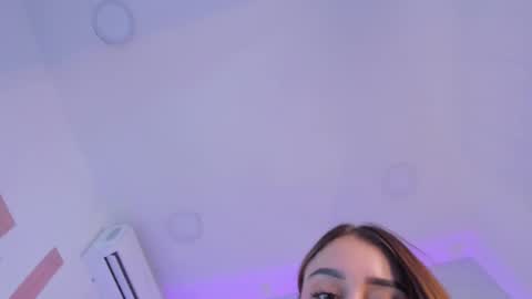 Snapshot of soph1a_ chatting on 12/04/25, 10:07 Sophia online show from 12/04/25, 10:07
