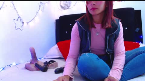 Snapshot of sophi_bonny chatting on 01/16/25, 08:03 Sophi Bonny online show from 01/16/25, 08:03