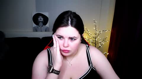 sophia__olsen online show from 02/05/25, 06:24