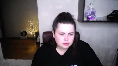 sophia__olsen online show from 07/02/26, 05:57