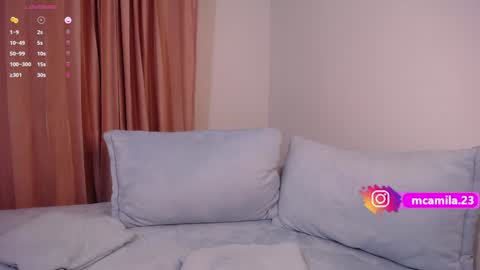 Snapshot of sophia_bones chatting on 12/28/24, 04:30 SophiI online show from 12/28/24, 04:30