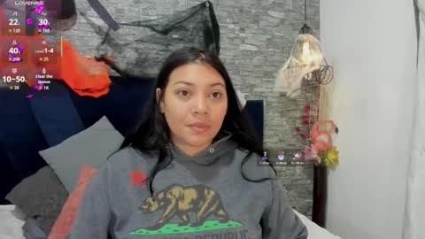 Sophia  online show from 10/23/25, 11:42