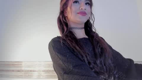 Snapshot of sophia_cambpell chatting on 11/18/25, 05:23 Sophia online show from 11/18/25, 05:23