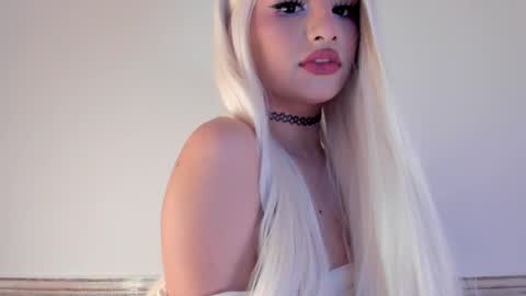 Snapshot of sophia_cambpell chatting on 04/10/26, 10:14 Sophia online show from 04/10/26, 10:14