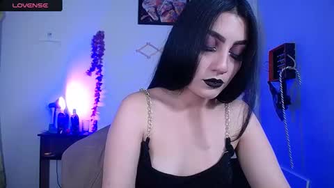 sophia hottie online show from 12/13/24, 08:04
