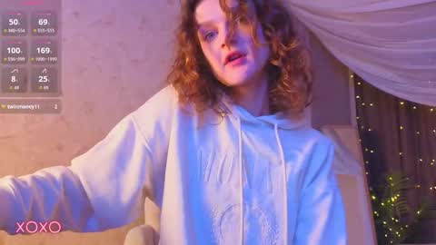 Sophia online show from 11/16/25, 01:44