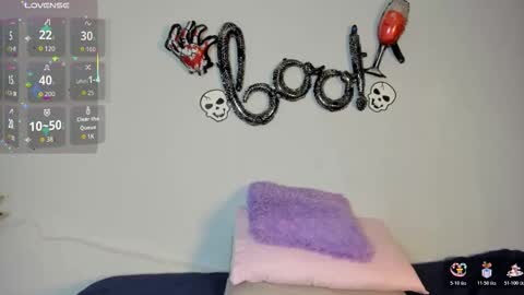 sophia_ebony___ online show from 10/28/25, 12:52
