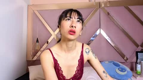 Snapshot of sophia_grand chatting on 10/14/25, 06:36 Sophia Grand online show from 10/14/25, 06:36