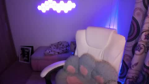 sophia_grants online show from 06/04/26, 06:52