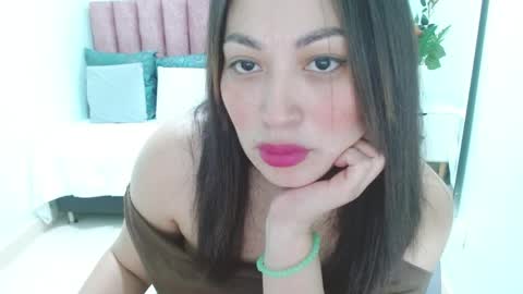 Sophia  online show from 04/08/26, 12:49