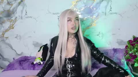 sophia online show from 02/25/26, 04:22