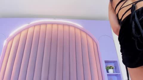 Snapshot of sophia_hoyos_ chatting on 02/20/25, 09:00 Sophi online show from 02/20/25, 09:00