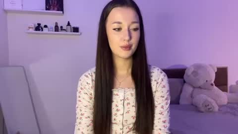 Snapshot of sophia_laine chatting on 06/21/26, 04:31 Sophia online show from 06/21/26, 04:31