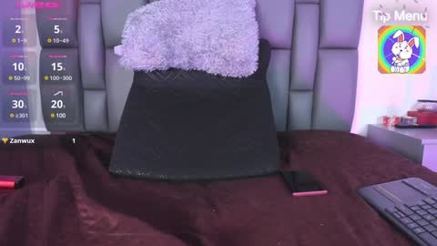 Snapshot of sophia_lemos chatting on 02/08/25, 05:08 Sofia  online show from 02/08/25, 05:08