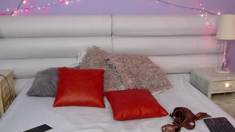 Snapshot of sophia_loreenn chatting on 01/05/25, 02:08 Sofia online show from 01/05/25, 02:08