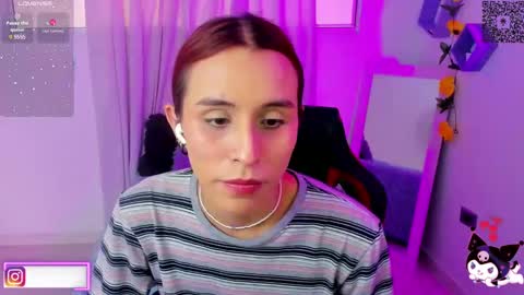 Snapshot of sophia_milano chatting on 01/31/25, 12:18 sophia_milano online show from 01/31/25, 12:18