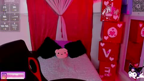 Snapshot of sophia_milano chatting on 02/12/25, 12:12 sophia_milano online show from 02/12/25, 12:12