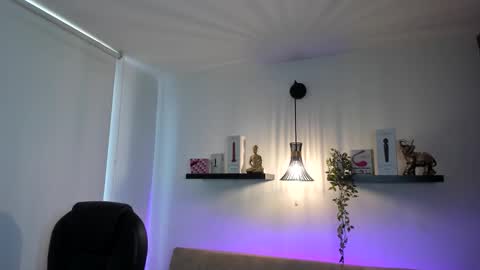 Snapshot of sophia_miller4 chatting on 03/17/26, 08:23 sophia_miller4 online show from 03/17/26, 08:23