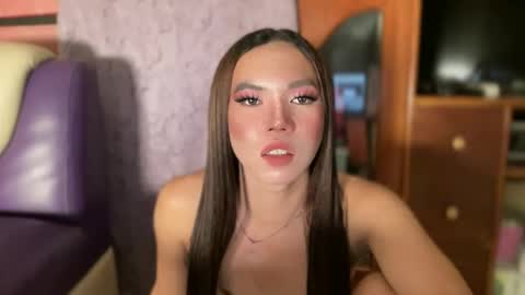 Snapshot of sophia_miller69x chatting on 02/26/25, 11:48 SOPHIA online show from 02/26/25, 11:48