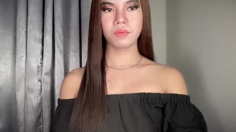 Snapshot of sophia_miller69x chatting on 03/06/25, 06:19 SOPHIA online show from 03/06/25, 06:19