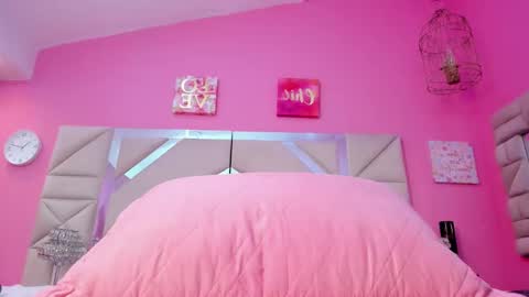 Sophia  online show from 02/20/26, 07:36