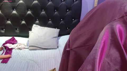 Snapshot of sophia_ny chatting on 01/10/25, 11:08 SOPHIA online show from 01/10/25, 11:08