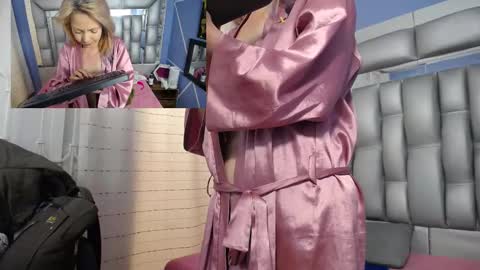 Snapshot of sophia_ny chatting on 03/11/25, 04:29 SOPHIA online show from 03/11/25, 04:29