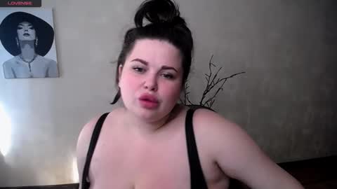 sophia_olsen_ online show from 09/24/25, 11:35