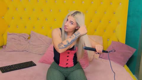 Snapshot of sophia_smith4146 chatting on 11/10/25, 08:46 sophia smith4146 online show from 11/10/25, 08:46