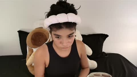 Snapshot of sophia_storn chatting on 05/13/26, 01:03 Sophia Storm online show from 05/13/26, 01:03