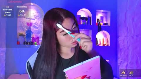 Snapshot of sophia_tf chatting on 03/28/26, 03:39 Sophia online show from 03/28/26, 03:39