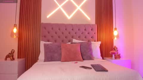 sophia_turneer online show from 09/11/25, 02:00