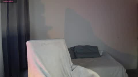 Snapshot of sophia_whispers chatting on 04/27/26, 04:21 Sophia online show from 04/27/26, 04:21
