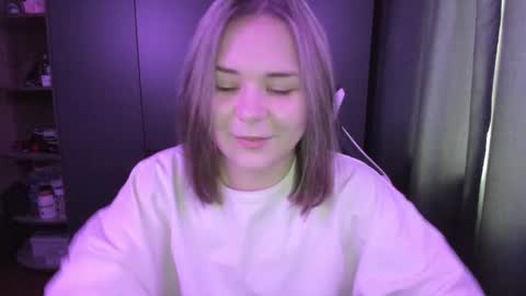 Snapshot of sophia_xi chatting on 12/21/25, 05:58 Sophia online show from 12/21/25, 05:58