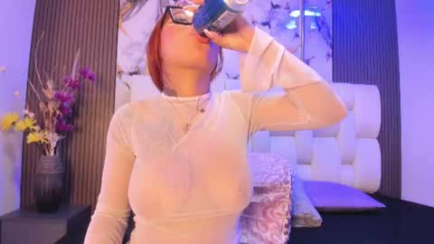 Snapshot of sophiaa10 chatting on 06/11/26, 12:32 sophiaa10 online show from 06/11/26, 12:32