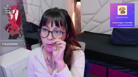 Sophi  online show from 09/17/25, 02:30