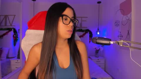 Sophie Hill  online show from 12/02/25, 08:48