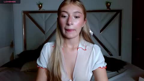 Snapshot of sophiaalee chatting on 09/10/25, 12:32 SophiaLee online show from 09/10/25, 12:32