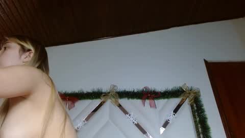 Snapshot of sophiaalee chatting on 01/07/26, 05:37 SophiaLee online show from 01/07/26, 05:37