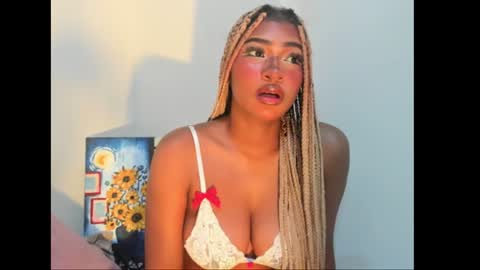 Sophie online show from 06/17/26, 11:49
