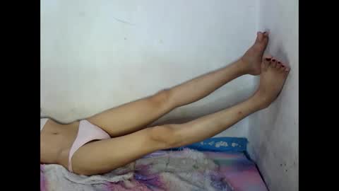 Snapshot of sophialaurel chatting on 03/05/25, 09:48 sophialaurel online show from 03/05/25, 09:48