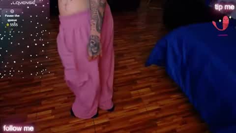 sophiamiller6 online show from 04/30/26, 01:06