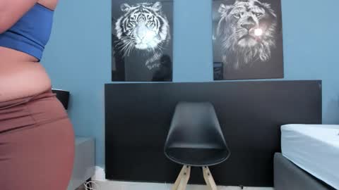 Sophia online show from 12/22/25, 08:50